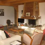 Chalet Classe 4 Etoiles Face Aux Aravis Plein Sud 12 Personnes