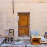 1 Bedroom Apartment In City Center, Near Old Port