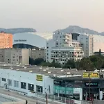 Appartement 100M Pour 6 Personnes A Cote Du Stade Velodrome