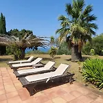 Villa De Charme Avec Piscine Vue Mer Et Montagne
