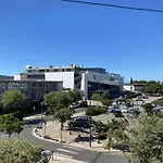 Appartement T2 Ensoleille Avec Parking Privatif A Partir De 2025, Climatisation Et Proche Des Thermes - Fr-1-553-268