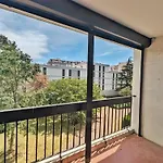 Appartement Spacieux Condorcet, Proche Commodites