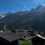 Rimaye Blanche - A Bright And Cozy 1 Bed Apartment