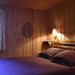 Chalet Typique 8 Personnes A Meribel, Calme Et Pittoresque - Fr-1-180-190