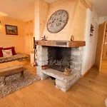 Appartement Renove 3* Au Centre De Meribel Avec Balcon Et Wifi - Fr-1-688-23