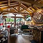 Chalet Grandiose Au Pied Des Pistes De Morzine - Vue Imprenable