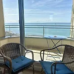 Appartement Central Avec Balcon, Parking Prive - Fr-1-361-66