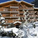 Appartement Convivial A Meribel Avec Acces Aux Pistes Et Balcon - Fr-1-355-75