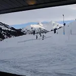 Appartement Skis Aux Pieds Avec Double Balcon Pres De Meribel - Fr-1-355-101