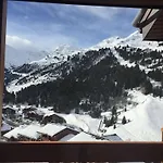 Appartement Familial A Meribel, Balcon, Casier A Skis, Parking Privatif - Fr-1-355-237