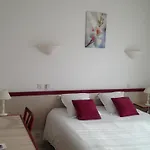 Hotel Orange Marine