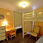 Les Tufs - 3 Pieces Pour 7 Personnes 054