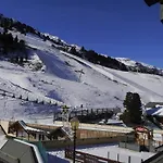 Appartement Meribel Avec Balcon, Ascenseur Et Casier A Skis - Fr-1-355-243