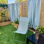 Le Lagon Rose Nice Bungalow Camping Siblu Le Mar Estang Canet-En-Roussillon, 2 Rooms, 2 Bathrooms, 2 Tv, Free Wifi, Sheets & Towels Included, Beach At 5 Mn Walk