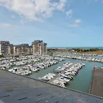 L'Oasis Des Nouveaux Bassins - Apt Vue Port