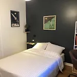 Espace Deux Chambres Et Sanitaires