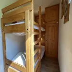 Charmant 2 Pieces A Meribel Avec Balcon Et Wifi, Pieds Des Pistes - Fr-1-355-260