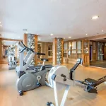 Duplex 10 Pers. Avec Piscine, Spa Et Pied Des Pistes A Saint Martin De Belleville - Fr-1-461-6