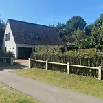 Maison 4 Chambres Avec Jardin & Parking Prive