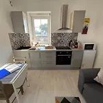 Beau Studio Avec Vue Sur Mer Et Parking Gratuit
