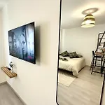 Studio Gare Entierement Renove, Wi-Fi, Clim, Tram, 15 Min Des Plages