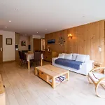 Bright Apartment - Near Mont Blanc