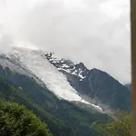 Bright Apartment - Near Mont Blanc