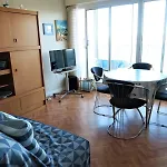 Appartement Vue Mer 4 Personnes Au Centre De Tregastel - Ref 95