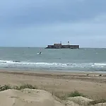 Cap Pres Port Commerces