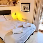 Appartement 4 Etoiles Aux Gets Avec 2 Chambres, Cabine Et Terrasses, Proche Centre Et Pistes De Ski - Fr-1-598-6