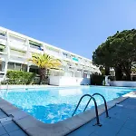 Port Vincent - Studio Climatise Avec Wifi Vue Piscine Mae-8374