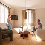 Appartement Unique! Au Centre Historique With 2 Bedrooms And Terrace
