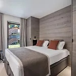 Appartement Moderne, Proche Des Pistes Avec 2 Chambres, Wi-Fi Et Parking A Courchevel Le Praz - Fr-1-568-50