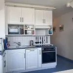 Duplex 2 Chambres Face A La Plage Avec Parking, Au Top A Tregastel - Fr-1-368-204
