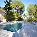 Flat In A Beautiful Building With Pool