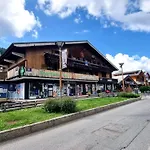 Superbe T3 + Cabine Au Centre Des Gets, Proche Pistes, 7 Pers, 4⭐, Wifi, Equipements Complets - Fr-1-598-83
