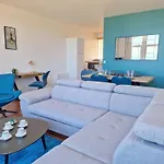 Pretty Apartment With Sea View In Primel