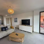 4Terimp-A02 T3 Neuf Avec Terrasse Climatisation Parking Collioure