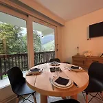 Studio Skis Aux Pieds, 3 Pers, Centre Meribel, Balcon, Tv, Fibre - Fr-1-180-638