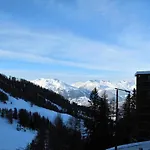 Charmant Appartement Au Coeur De La Plagne Avec Cuisine Equipee Et Acces Rapide Aux Pistes - Fr-1-351-94