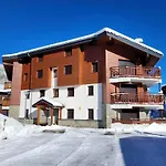 Appartement Lumineux Renove, 35 M², Proche Pistes Et Centre, 4 Pers, Terrasse Et Garage, Les Gets - Fr-1-598-38