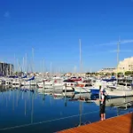 Logement Entier - Idealement Situe