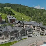 Chalet De Charme A Courchevel, 4 Chambres, Sauna, Cheminee, Proche Commerces Et Pistes - Fr-1-562-59