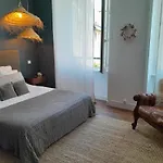 Peninsular House