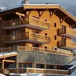 Appartement 4 Pieces Avec Piscine Et Parking Aux Arcs 1800 - Fr-1-352-81
