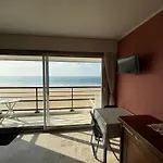 Studio Confortable Avec Balcon Face A La Plage Aux Sables-D'Olonne - Fr-1-197-611