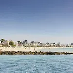 Appartement Pour 5 - Proche Marche Et Commerces