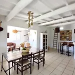 Superbe Mazet En Camargue, Jardin, Parking, Terrasses, Climatisation, Internet
