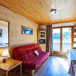 Charmant Appart Avec Balcon, Ski-In/Ski-Out, Meribel - Fr-1-355-30
