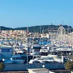 Apt T2 Cabine Climatise A 1 Min Mer, Balcon, Piscine